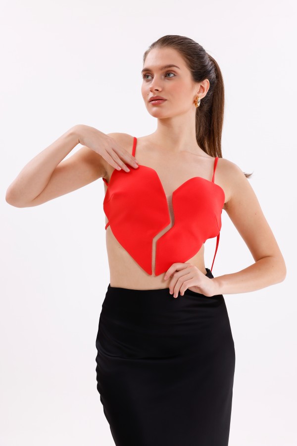 Kırmızı Kalp Büstiyer Kırık Model Sırt Dekolteli ?✨ Kırmızı Kalp Büstiyer Kırık Model Sırt Dekolteli ?✨
