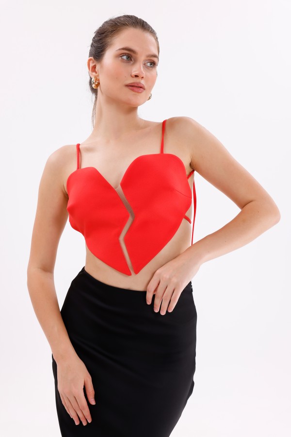 Kırmızı Kalp Büstiyer Kırık Model Sırt Dekolteli ?✨ Kırmızı Kalp Büstiyer Kırık Model Sırt Dekolteli ?✨